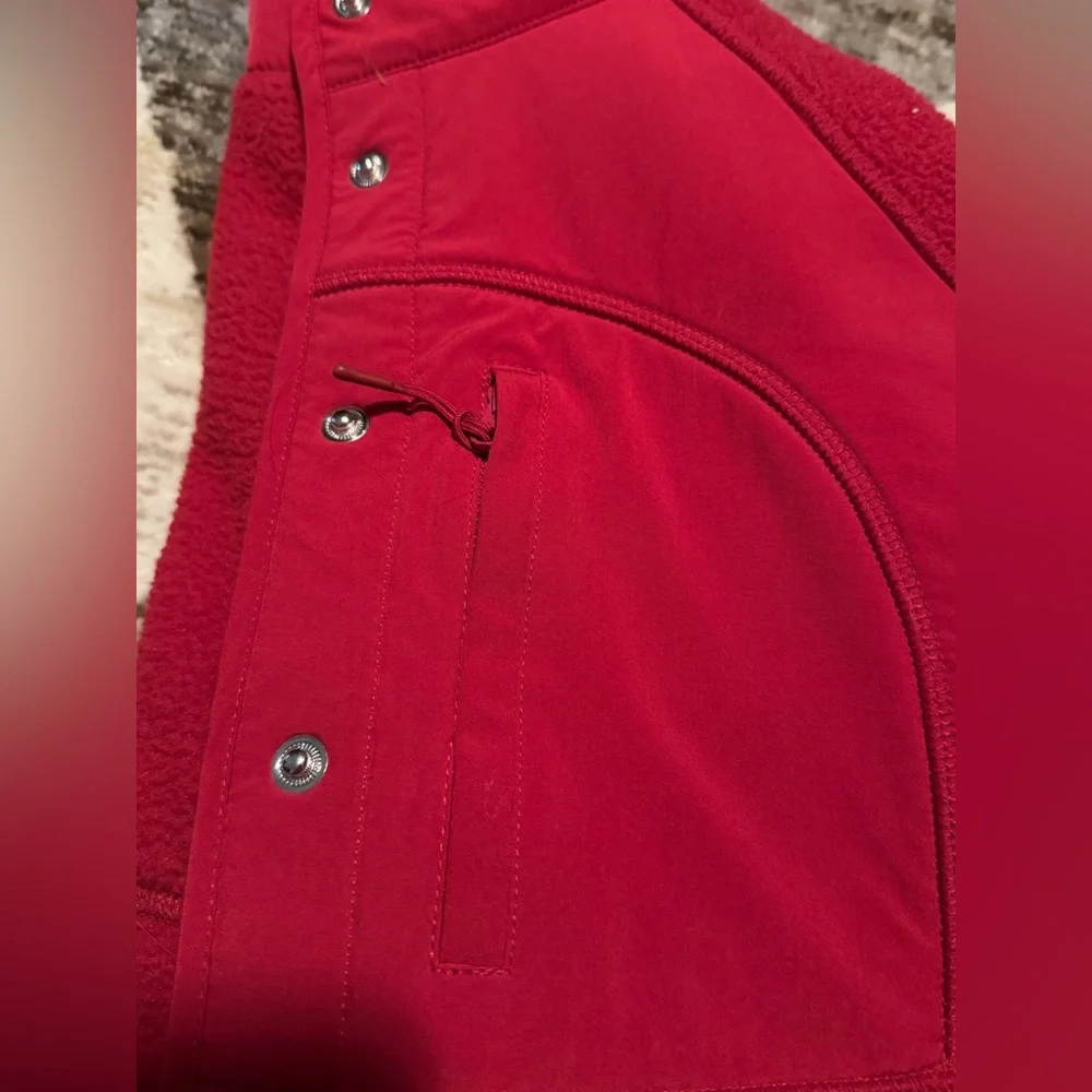 Red Gap Fit Fleece Button Up Jacket - Picture 5 of 5